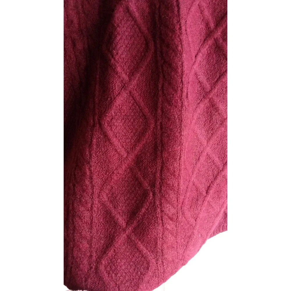 Vince Camuto Small Women's Long Sleeve Cable Sweater (Color: Deep Red) New